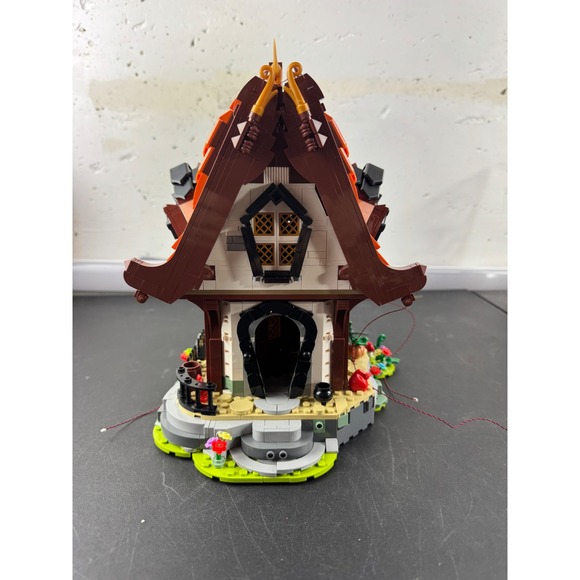 Mould King Other - Mould King 16054 Novatown Mid- Age World Log Cabin 2192 Pc Medieval Building Set